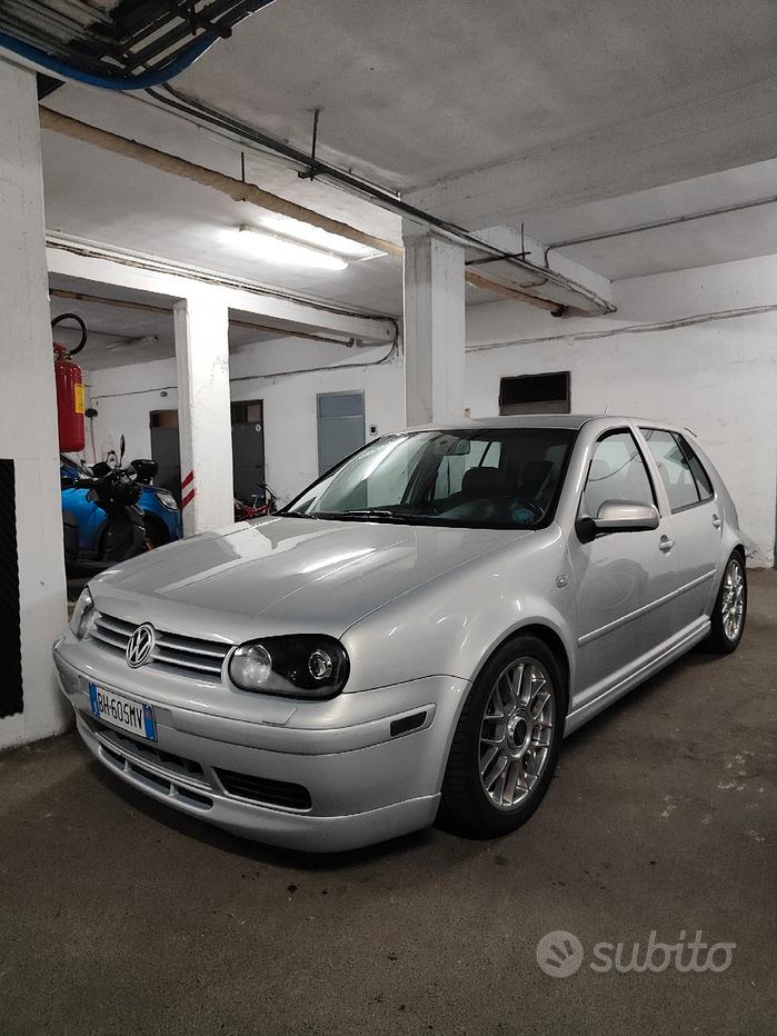VOLKSWAGEN Golf 4ª serie
