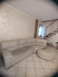 divano in pelle ( marca poltrone e sofa)