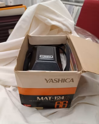 Yashica MAT-124 G