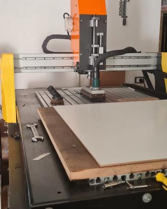 taglio fibra di carbonio per modellismo fai da te