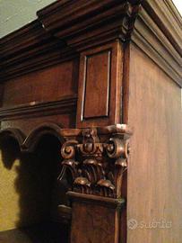 Mobile libreria- Credenza antica in legno massello