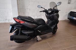 YAMAHA XMAX 400