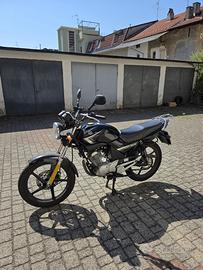 YAMAHA YBR 125