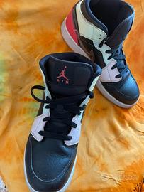 Nike air Jordan 1 mid glow in the dark
