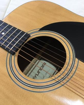 Chitarra acustica come nuova