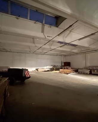 Immobile di 343 m² con 2 locali a Calolziocorte