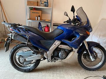 moto aprilia pegaso cube 650