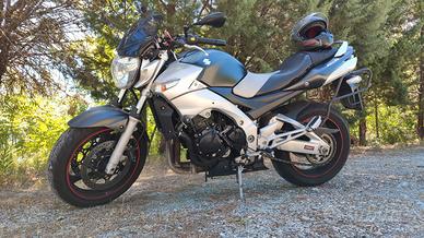 Suzuki GSR 600 98CV di potenza
