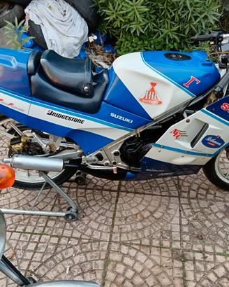 Suzuki RG 250 - 1989