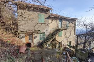 CASA INDIPENDENTE A SAVIGNONE