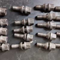 Bulloni per cerchi in ferro 