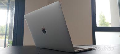 Apple MacBook PRO 2016 - 13.3" - 8Gb - argento