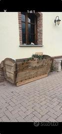 antica bigoncia-fioriera in legno da esterno