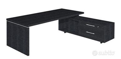 Scrivania direzionale con mobile e cassettiera