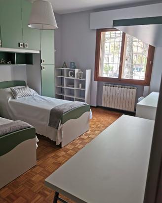 SOLO STUDENTI Stanze in splendido appartamento