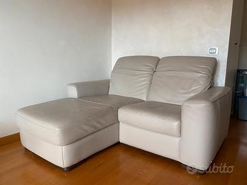 Divano Diesis 2 posti con chaise longue Natuzzi