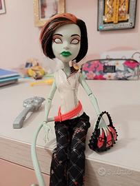 monster high Sarah Scream fusion