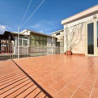 Attico 4 vani con Terrazzo (Via Umberto)