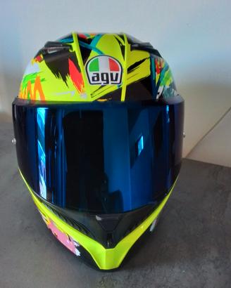 Casco più visiera AGV praticamente nuovi.