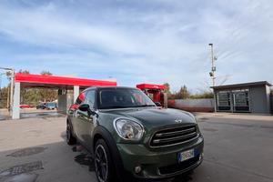 Mini countrymen