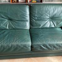 DIVANO IN PELLE