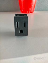 Btcino Living presa americana 4528 grigio