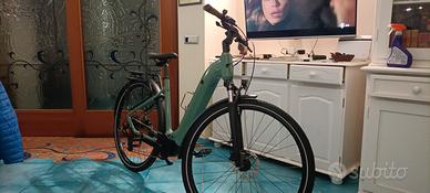 Bici Rockrider motore centrale Yamaha 