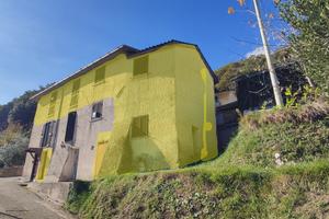 Appartamento con terreni