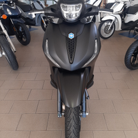 Nuovo Piaggio Beverly Deep Black