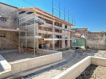 CASA DI CORTE A BARDOLINO