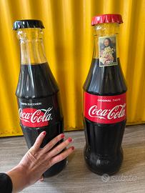 Bottiglie coca cola giganti