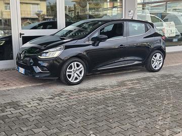 Renault Clio dCi 8V 90 CV 5 porte Moschino Zen