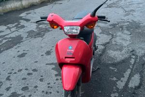 Moto piaggio free