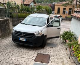 Autocarro Dacia Dokker Kolle in buono stato