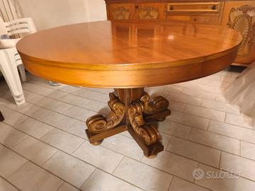 Tavolo rotondo allungabile in legno di qualità 