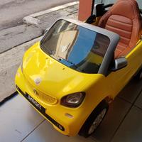 Auto elettrica Smart per bambini