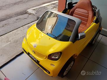 Auto elettrica Smart per bambini