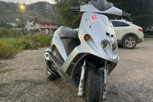 Malaguti Phantom f12