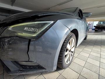 FARO ANTERIORE SINISTRO SEAT LEON 5F8 ST 2018