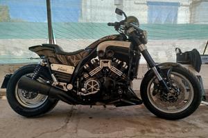 Yamaha VMAX - 1999