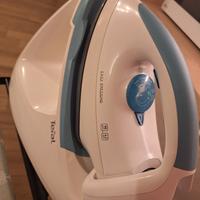 FERRO DA STIRO CON CALDAIA TEFAL