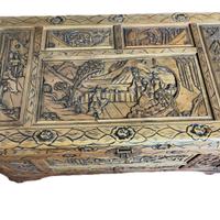 Cassapanca intarsiata