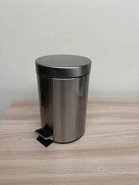 Cestino in metallo con coperchio