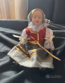 Bambola vintage in porcellana