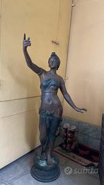 Scultura statua figura femminile in stile classico