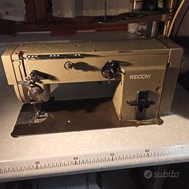 Macchina da cucire Necchi 885-100
