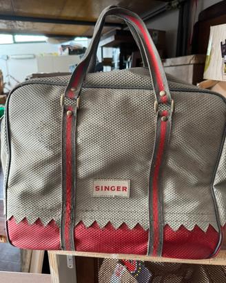 Macchina da cucire SINGER 702 vintage  completa