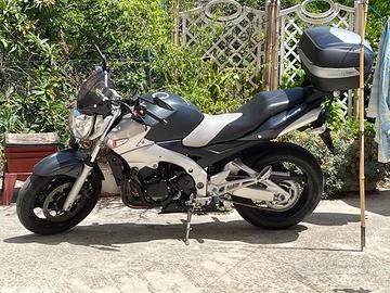 Suzuki GSR 600 (2007) – Soli 21.786 km