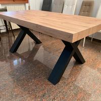 Tavolo nuovo allungabile da 22 posti