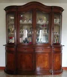 credenza con vetrina 